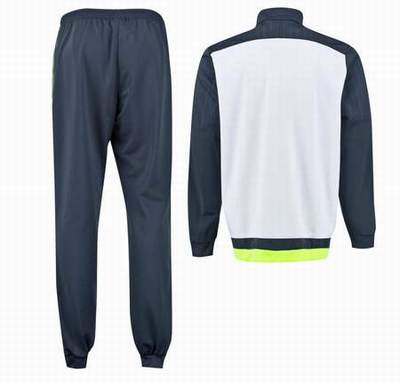 ensemble foot nike